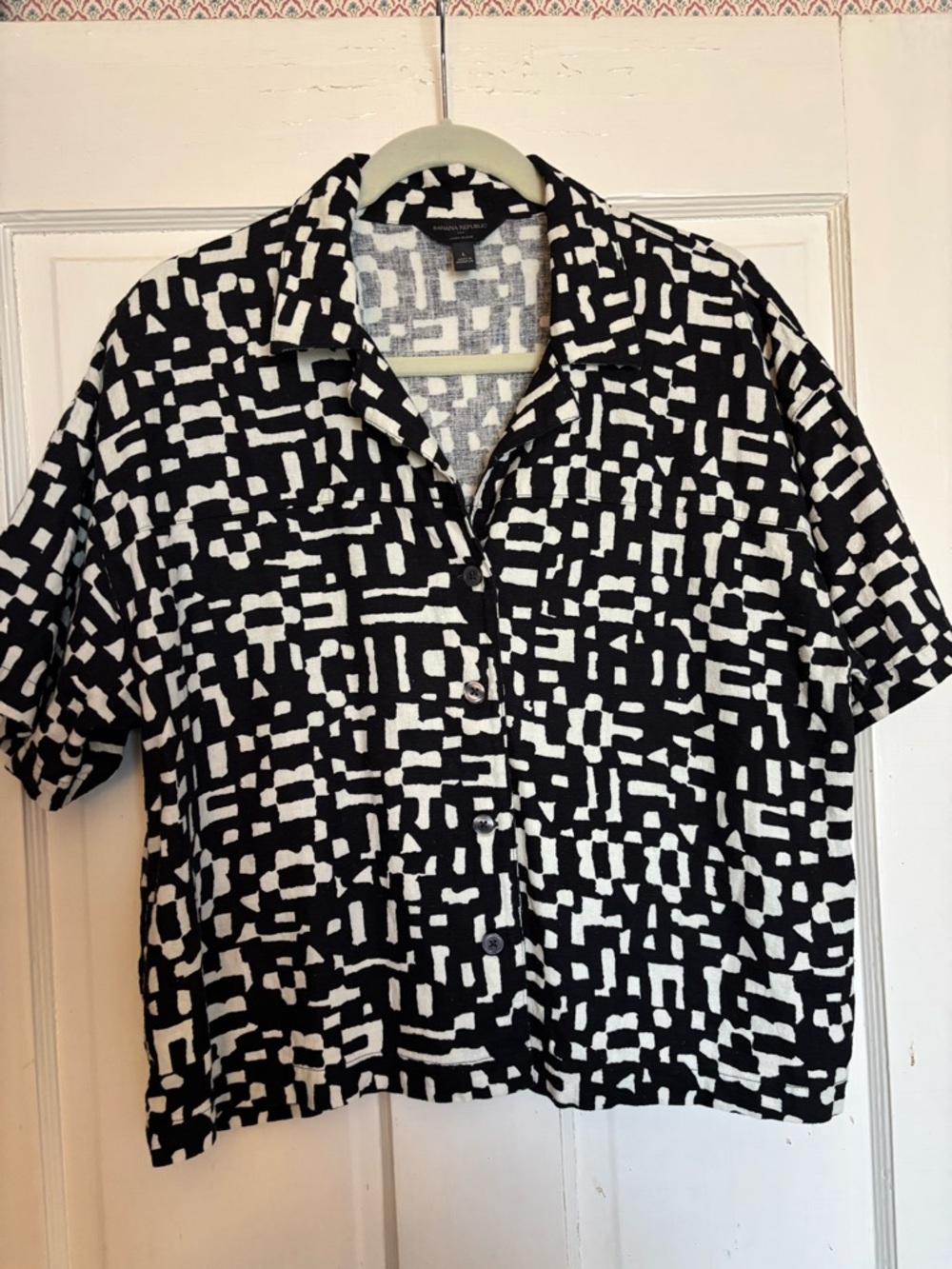 Banana Republic Black and White Geometric Camp-Collar Button Shirt